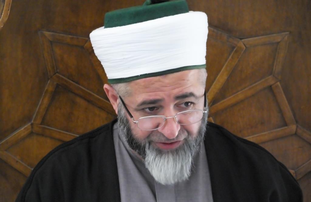 خطبة الجمعة في مسجد دار الإيمان