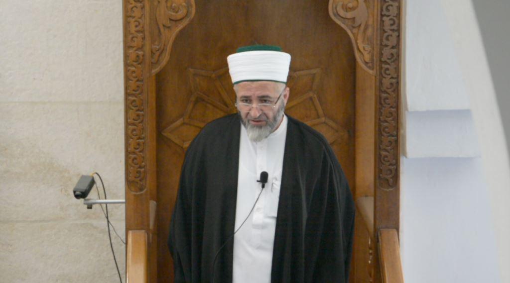 خطبة الجمعة في مسجد دار الإيمان