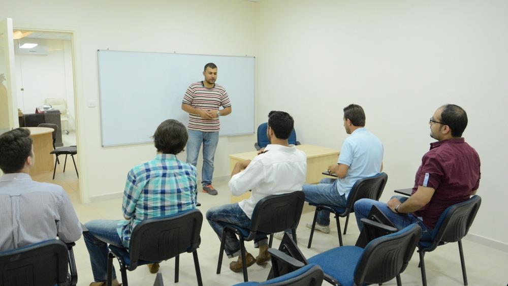 تعليم اللغة العربية لغير الناطقين بها