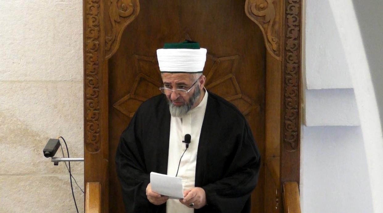 خطبة الجمعة في مسجد دار الإيمان